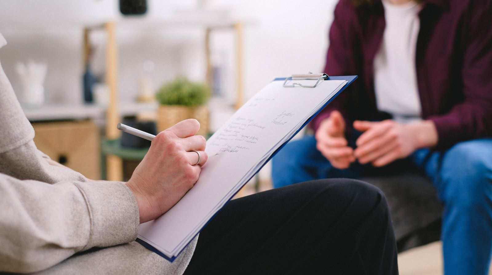 Geçmişin İzlerini Silmek: EMDR Terapisi Nedir ve Nasıl Uygulanır?